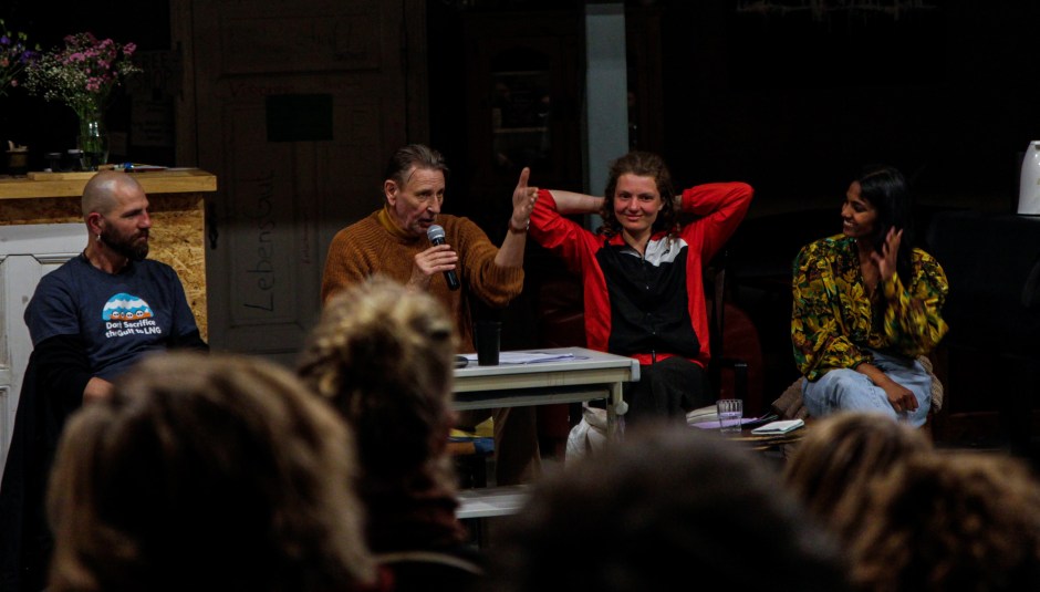 Podiumsdiskussion, gegen LNG, Klima, Aktivismus, Austausch, Fakten